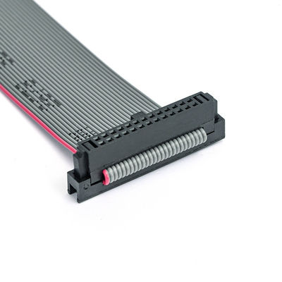 Assemblaggio del cavo a nastro piatto IDC a 26 pin con sollievo da sollecitazione e IDC a presa IDC da 2,54 mm
