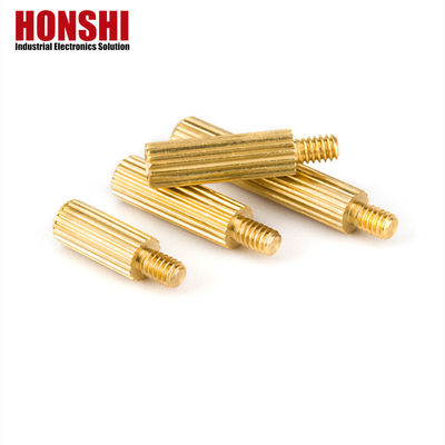 Maschio di ottone Spacer Studs con filo metrico interno esterno grovigliato Standoff personalizzato
