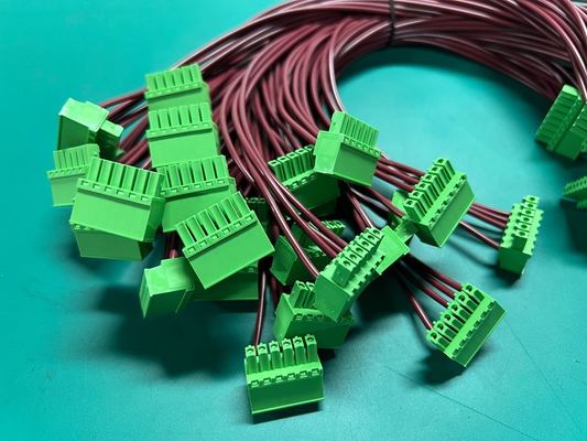 OEM Lunghezza del cavo Macchina industriale 5.08mm Blocco terminale Verde Assemblaggio di cablo e filo 0.5M 1M 100% Ispezione di prova
